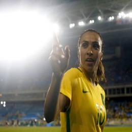 Marta é maior do que Neymar?