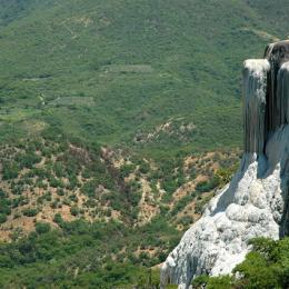 Conheça a incrível Cachoeira de Pedra, em Oaxaca, no México