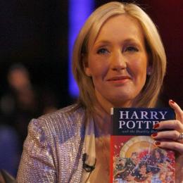 J.K. Rowling destrói troll do Twitter que zombou de sua escrita