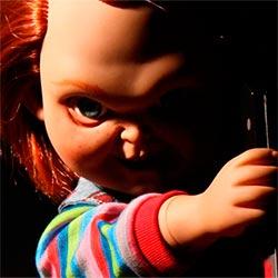 Chucky, do clássico Brinquedo Assassino em toda sua fofura