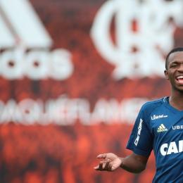 Real Madrid e Flamengo anunciam acordo de venda de Vinicius Junior