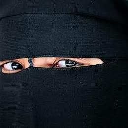 Juíza do Distrito Federal permite muçulmana usar véu em foto da CNH