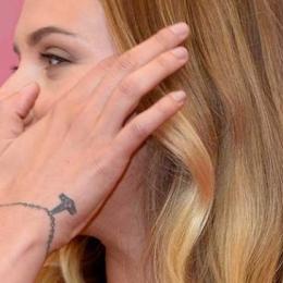 As tatuagens da maravilhosa Scarlett Johansson