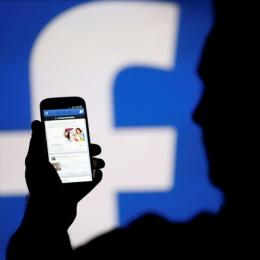 Facebook vai banir anúncios relacionados a criptomoedas