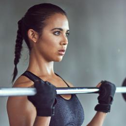 Mais peso ou mais repetições: o que é melhor na musculação?