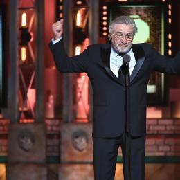 Robert De Niro xinga Donald Trump e é ovacionado no Tony Awards 2018
