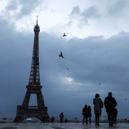 Poluição: morar um ano em Paris equivale a fumar 9 maços de cigarro
