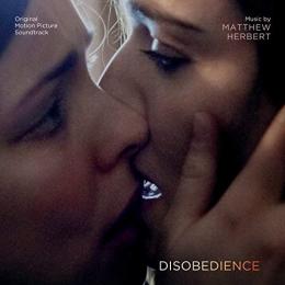 Desobediência: o máximo de erotismo e amor entre duas mulheres