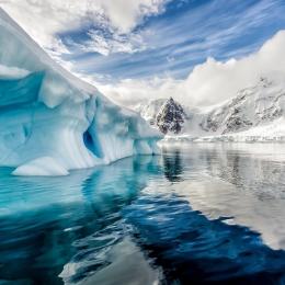 Antartida está a perder massa de gelo a ritmo alarmante