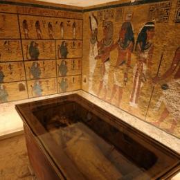  Tumba de Tutancâmon é reaberta após uma década de reparos