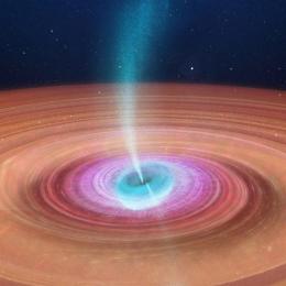 Buraco negro dispara jatos de plasma em fenômeno nunca antes visto