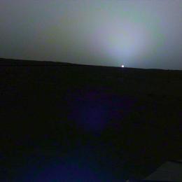 O incrível pôr do sol em Marte, pelas lentes da sonda InSight