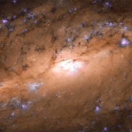 Telescópio espacial Hubble faz impressionante registro de galáxia espiral