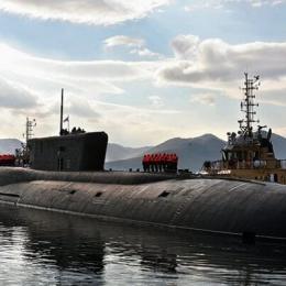 Conheça o gigantesco submarino super secreto da Rússia