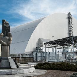 Sarcófago em ruínas de Chernobyl, será desmantelado