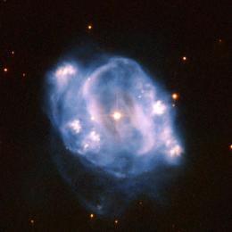 Hubble registra estágio final da vida de estrela parecida com o Sol