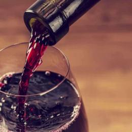 Oito usos surpreendentes para o vinho