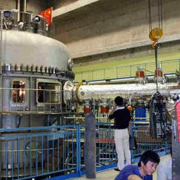 Reator de fusão nuclear chinês operacional no próximo ano