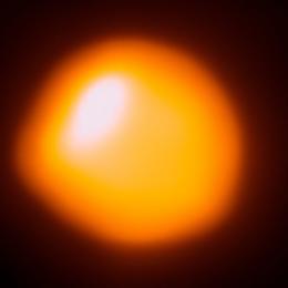 Estrela 1.400 vezes maior que Sol estaria a ponto de explodir