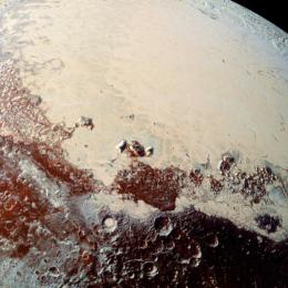 'Coração gelado' de Plutão estaria controlando processos atmosféricos