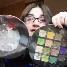  Youtuber espanca filha de 2 anos por estragar kit de maquiagem 