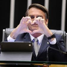 Pela primeira vez desde 2017, Bolsonaro perde seguidores nas redes sociais
