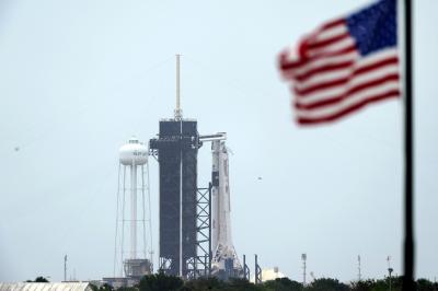 SpaceX se prepara para enviar astronautas ao espaço pela primeira vez