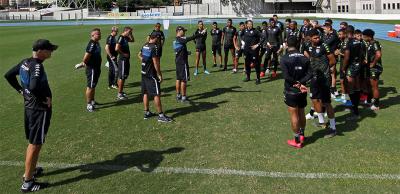 Botafogo nega haver cobrança interna de jogadores por retorno aos treinos