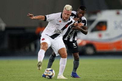Marcelo Benevenuto acusa Maxi López de racismo em Botafogo x Vasco de 2019: 
