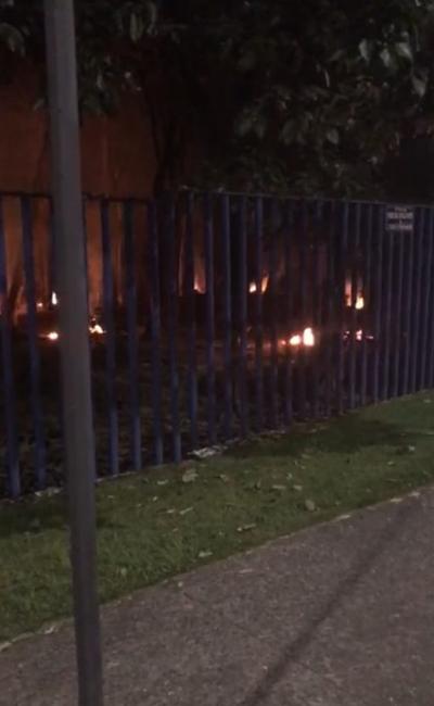 Incêndio atinge jardins da Toca I, CT da base do Cruzeiro; clube contém as chamas