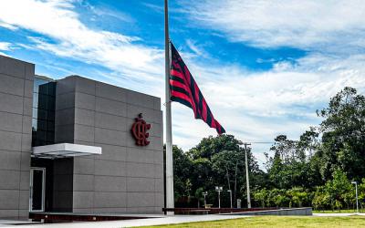 Ex-jogador detona Flamengo por reabertura do Ninho do Urubu: 