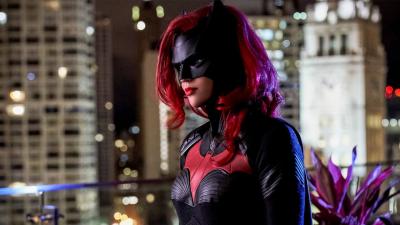 Batwoman | Nova personagem vai assumir o manto na 2ª temporada