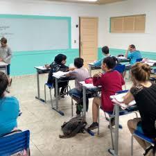 Risco de falência atinge metade das escolas pequenas e médias do Brasil