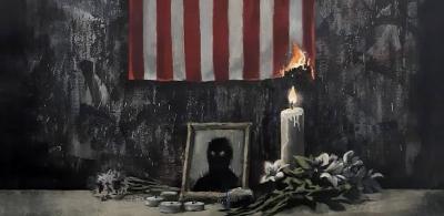 Banksy faz arte antirracista com bandeira dos EUA em chamas; veja
