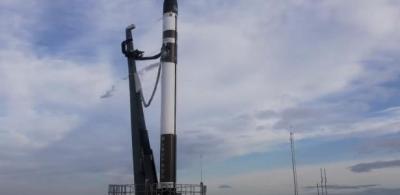 Concorrente da SpaceX perde foguete e satélites após falha em voo