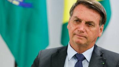 Urgente: Bolsonaro tem sintomas do covid-19, resultado do teste sai nesta terça-feira