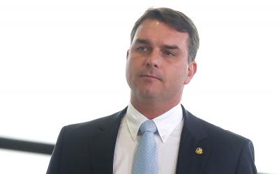 Flávio Bolsonaro depõe por vídeo sobre caso das 'rachadinhas'