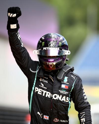 GP da Estíria: Hamilton vence e fica a seis vitórias de igualar Schumacher; Ferraris batem
