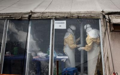 Ebola se espalha pelo oeste da República Democrática do Congo com quase 50 casos, diz OMS