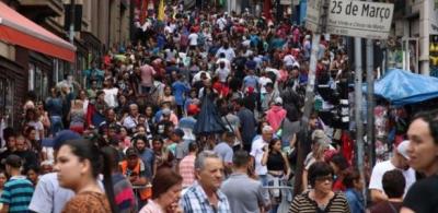 População do Brasil deve encolher em quase 50 milhões até o fim do século, aponta estudo