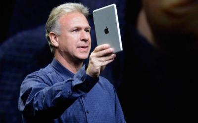 Apple troca chefe global de marketing e Phil Schiller muda de cargo