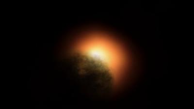 Estrela Betelgeuse continua se comportando de maneira estranha; entenda