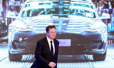 Elon Musk promete carros elétricos a US$ 25 mil nos EUA