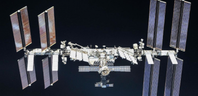 Estação Espacial Internacional muda rota para desviar de fragmento de lixo
