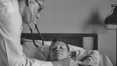 Por que os EUA foram a única potência ocidental a rejeitar o sistema de saúde universal após a 2ª Guerra Mundial