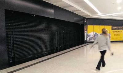 Pandemia estimula fechamento de lojas em shoppings da região