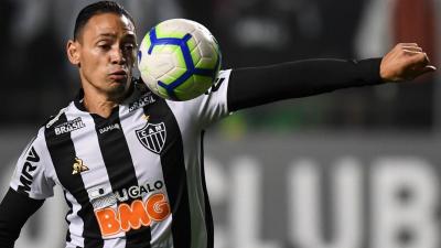 Coritiba anuncia a contratação do atacante Ricardo Oliveira