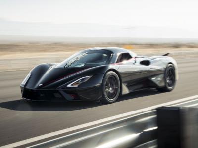 Supera 500 km/h: SSC Tuatara bate Bugatti Chiron e é o carro mais veloz do planeta