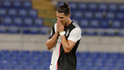 Cristiano Ronaldo voltou a dar positivo para COVID-19 e não encara o Barcelona, diz jornal