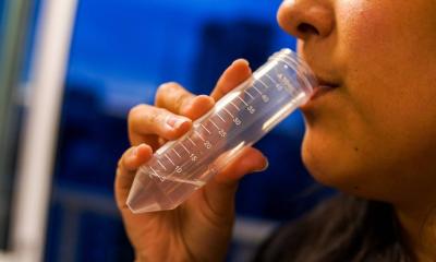 Teste feito em casa identifica infecção pela Covid com análise da saliva